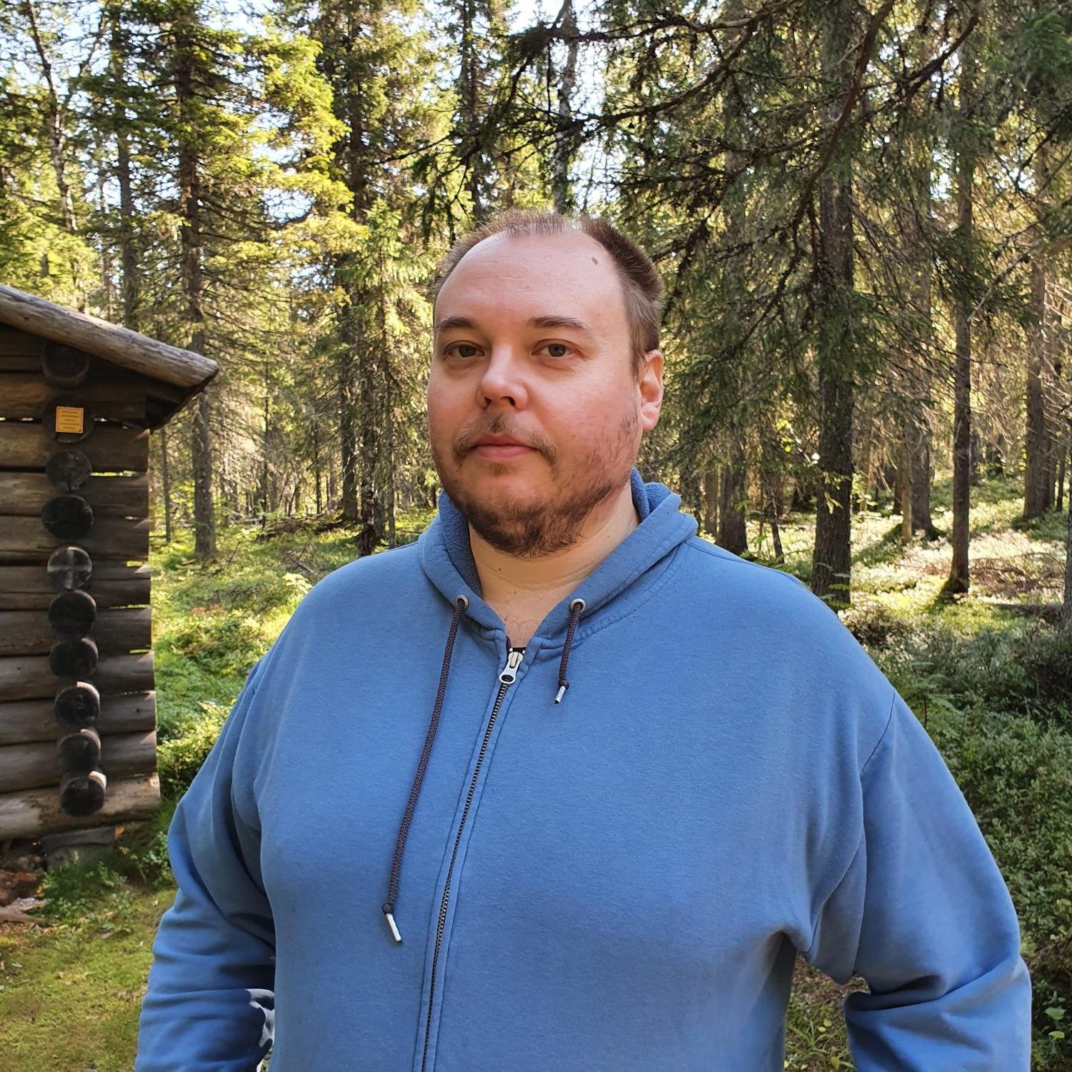 Antti Haapala metsässä